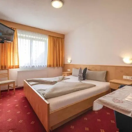 Haus Ferienglueck 아파트 *